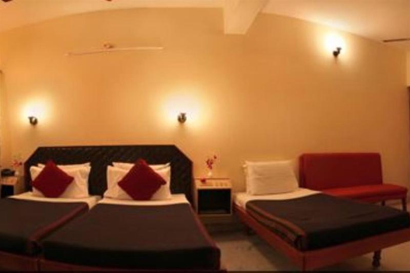 Hotel Ram International Puducherry Eksteriør billede