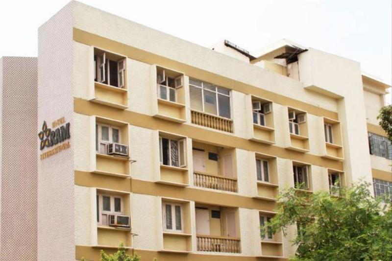 Hotel Ram International Puducherry Eksteriør billede