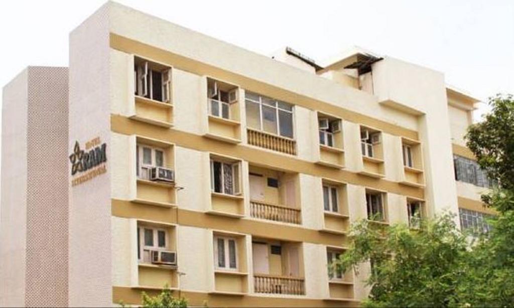 Hotel Ram International Puducherry Eksteriør billede